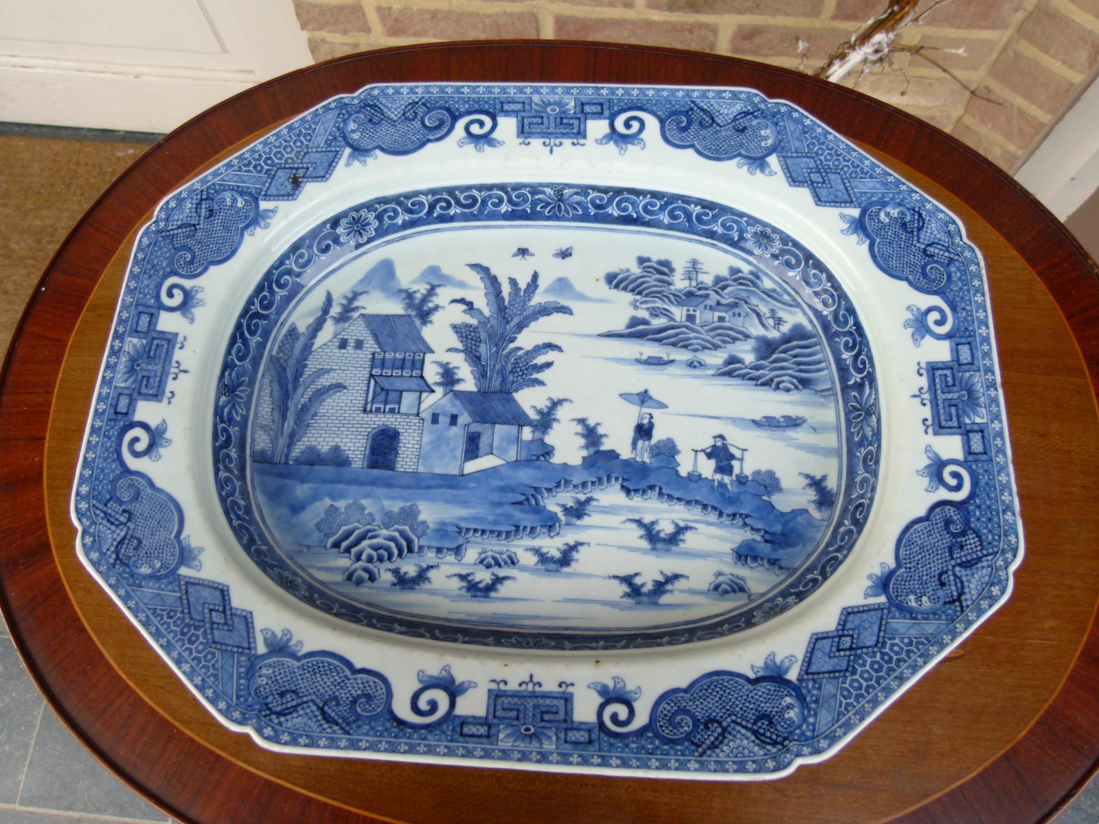 18 century Chinese plate blue and white