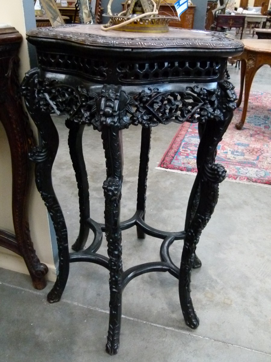 Chinese Small table stand