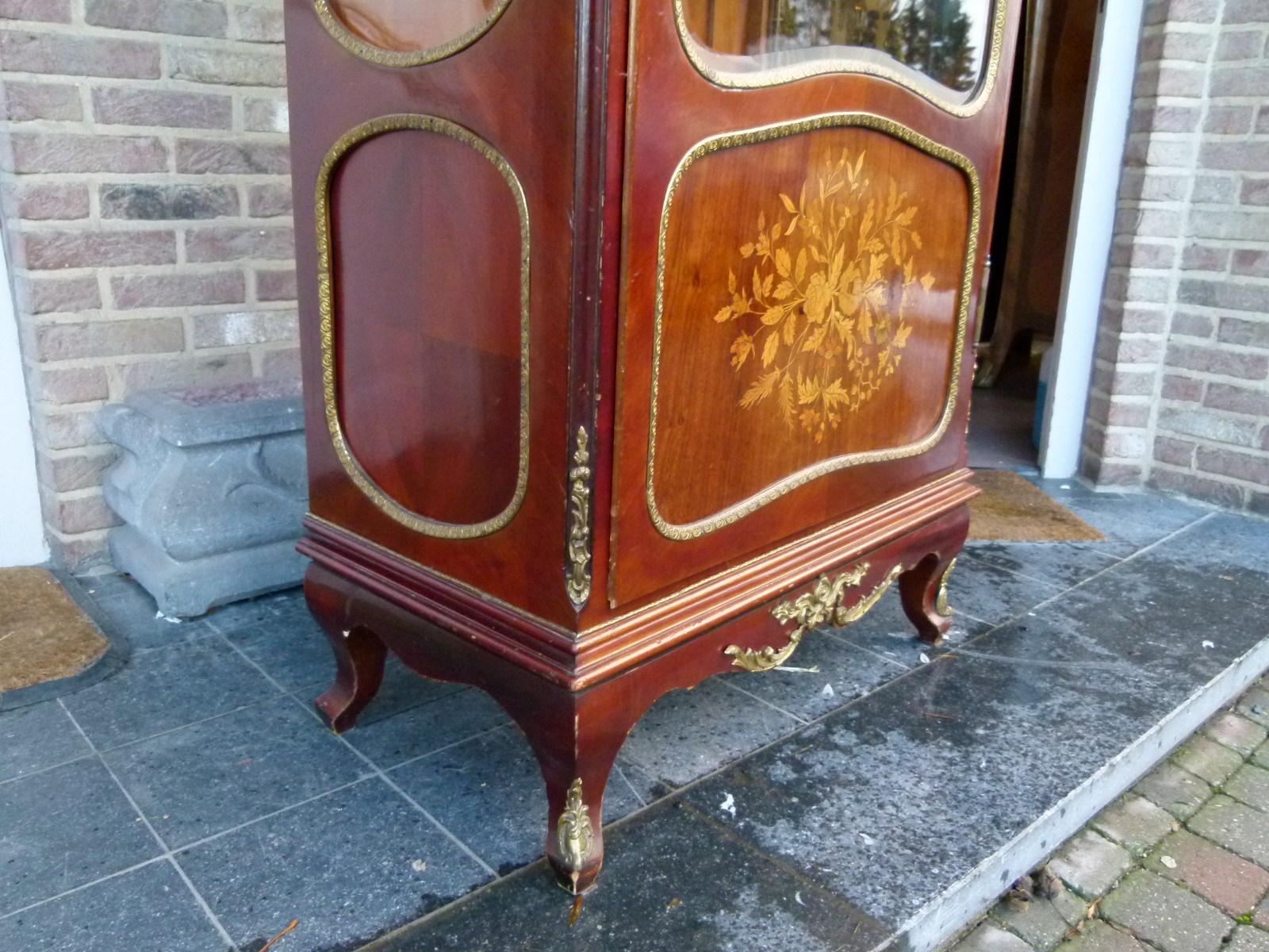 Napoleon III Display cabinet vitrine