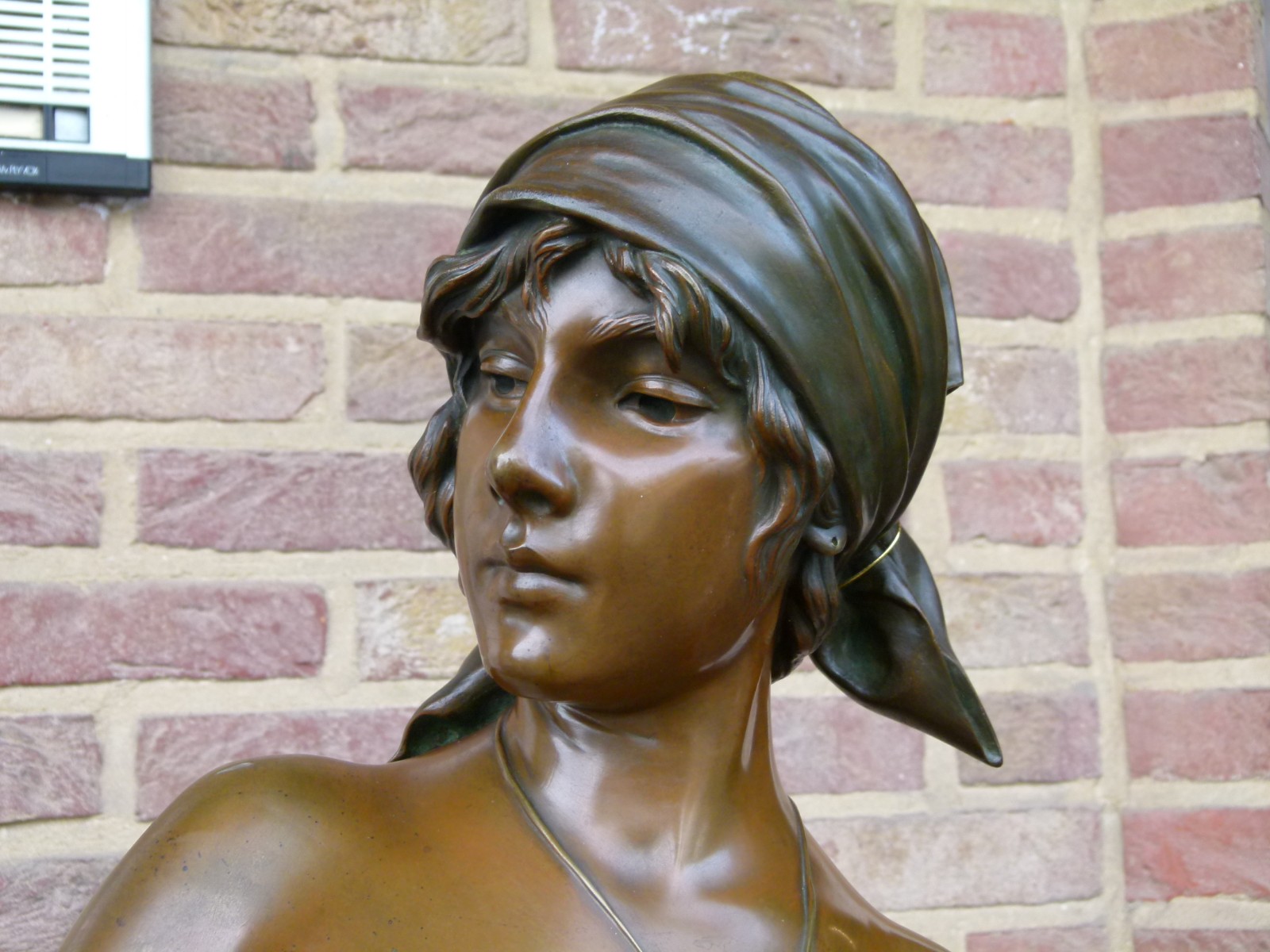 Art-nouveau Sculpture of a lady,s buste by E. Villanis 