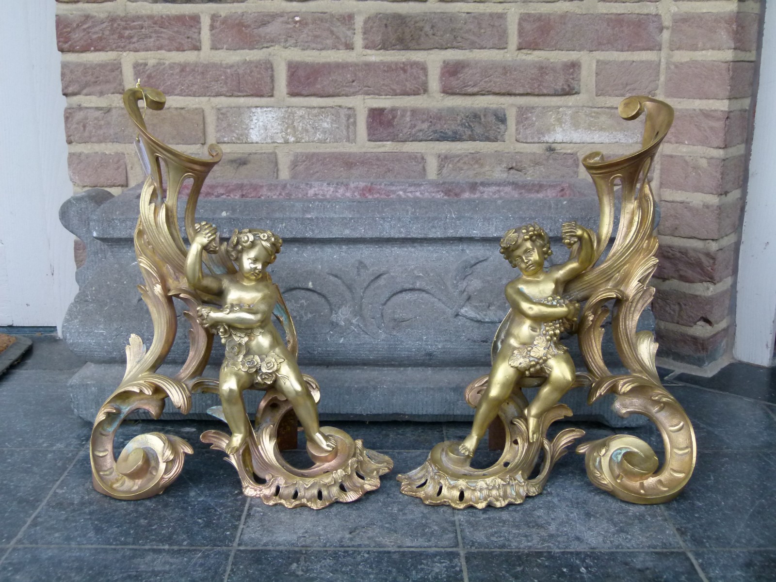 Louis 15 Pair fireplace inserts with cherubs putto,s