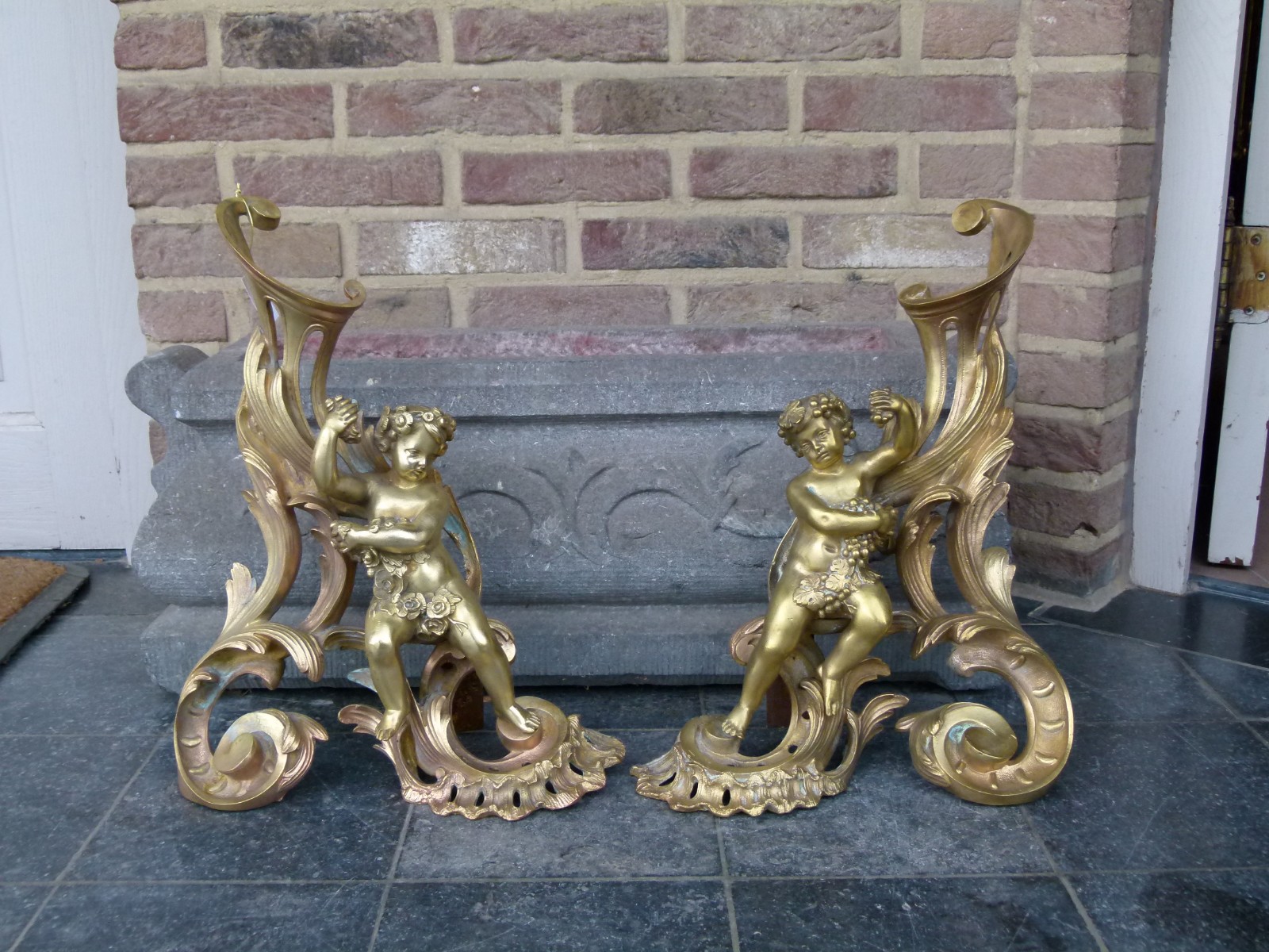 Louis 15 Pair fireplace inserts with cherubs putto,s