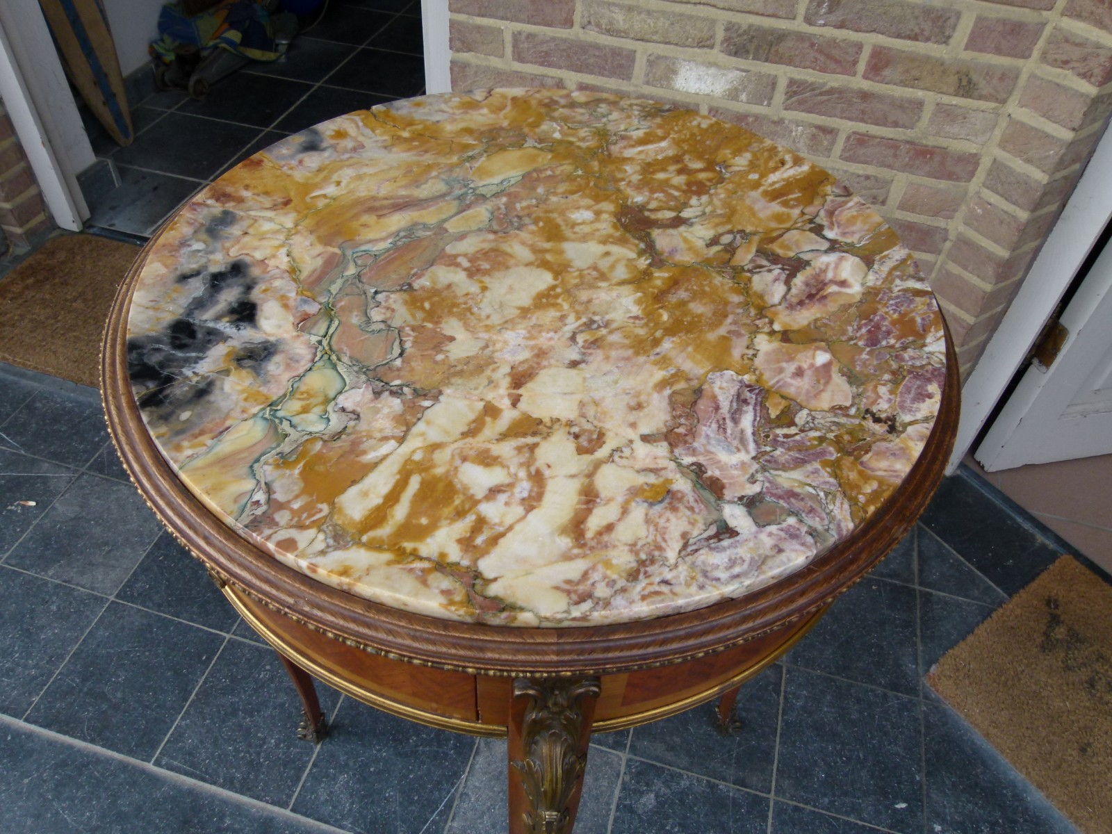 Napoleon III Round table with marble top