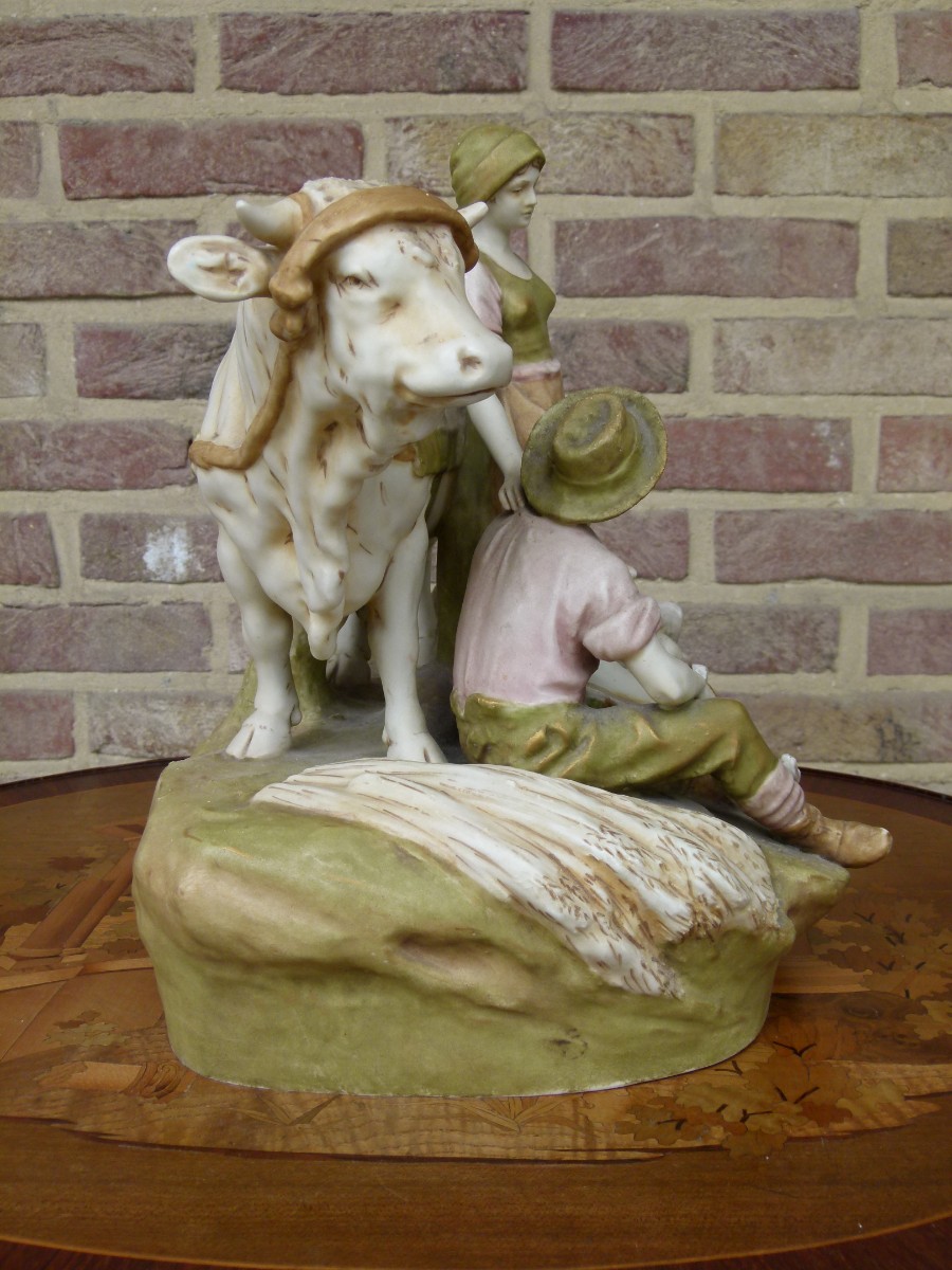 Belle epque Royal dux sculpture of farmers and cow