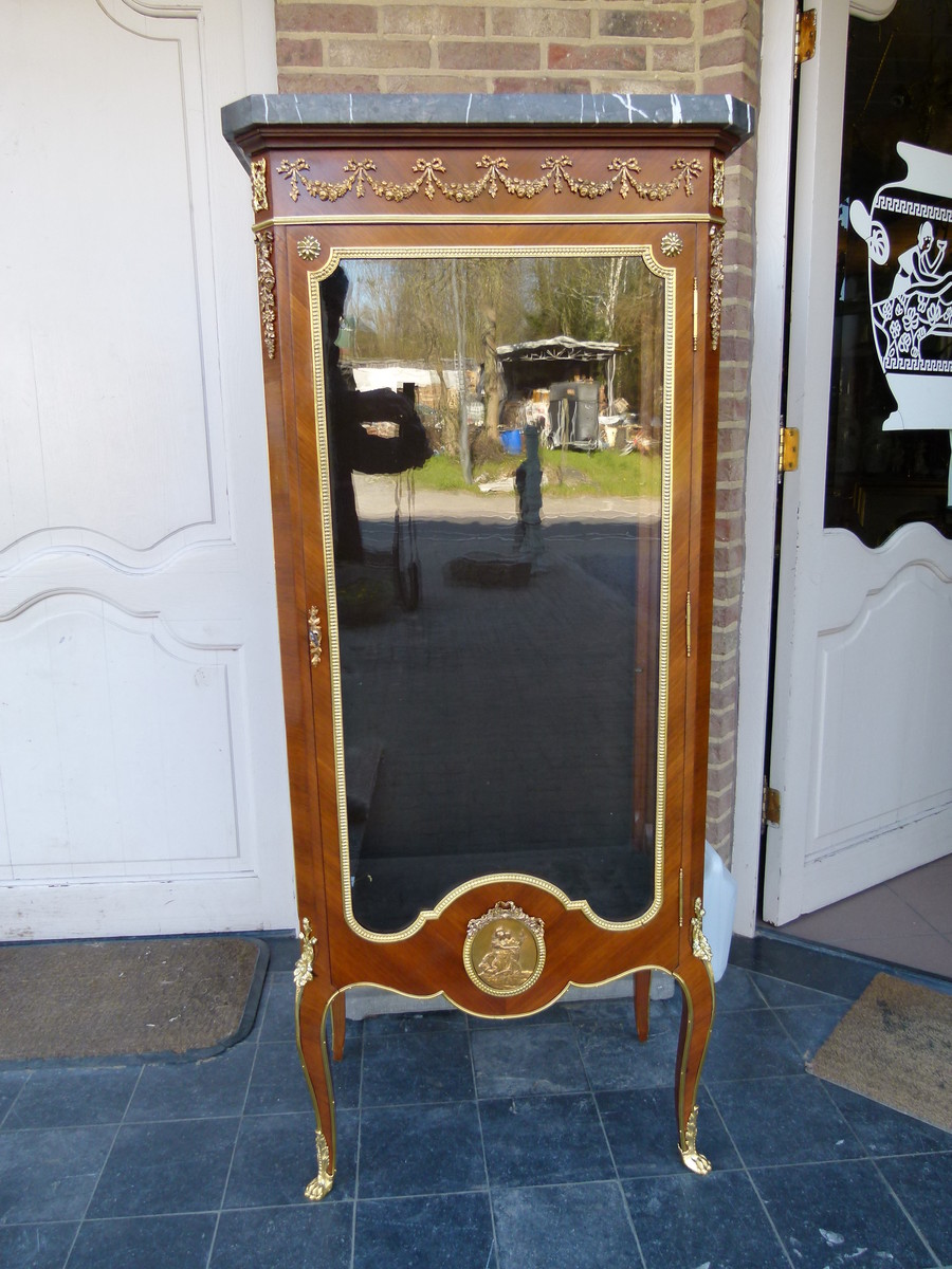 Louis 16 Napoleon 3 display cabinet with gilded bronze and marble top