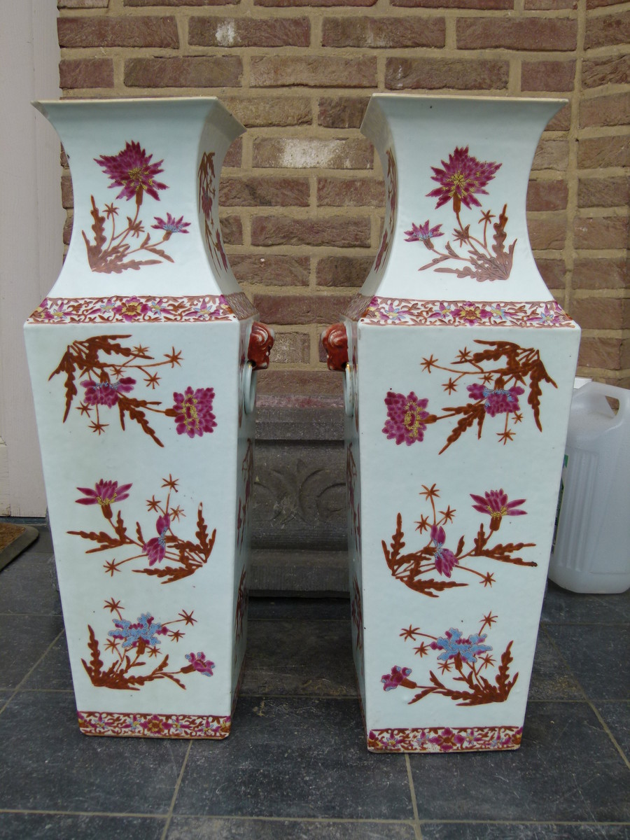 pair Chinese porcelain vases around 1890