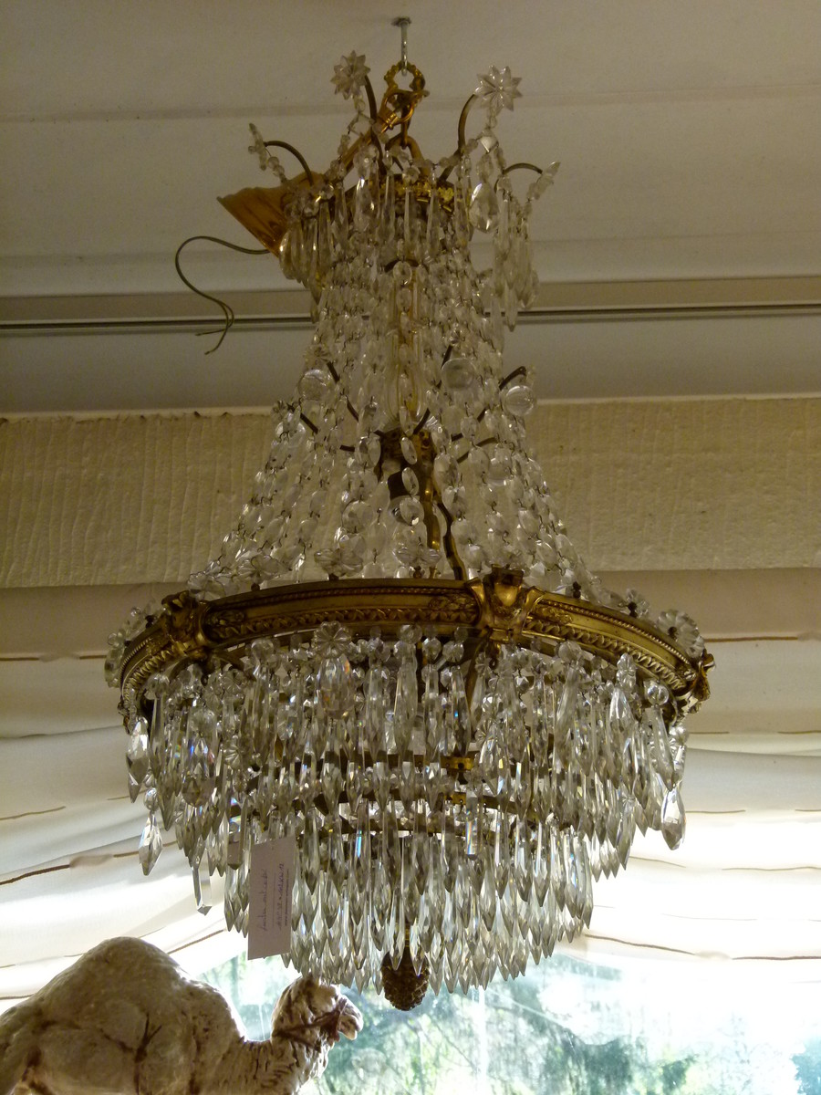 Louis 16 Lamp with crystals