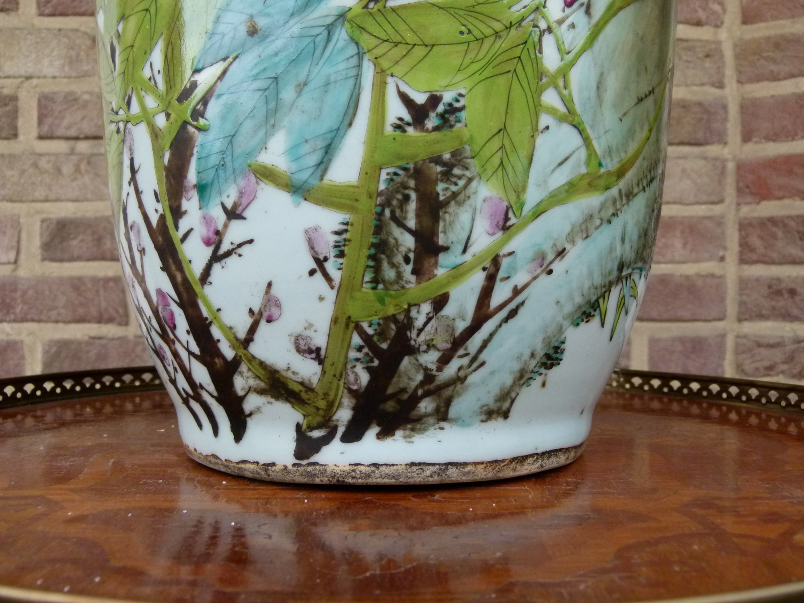 Chinese vase with flowers and birds