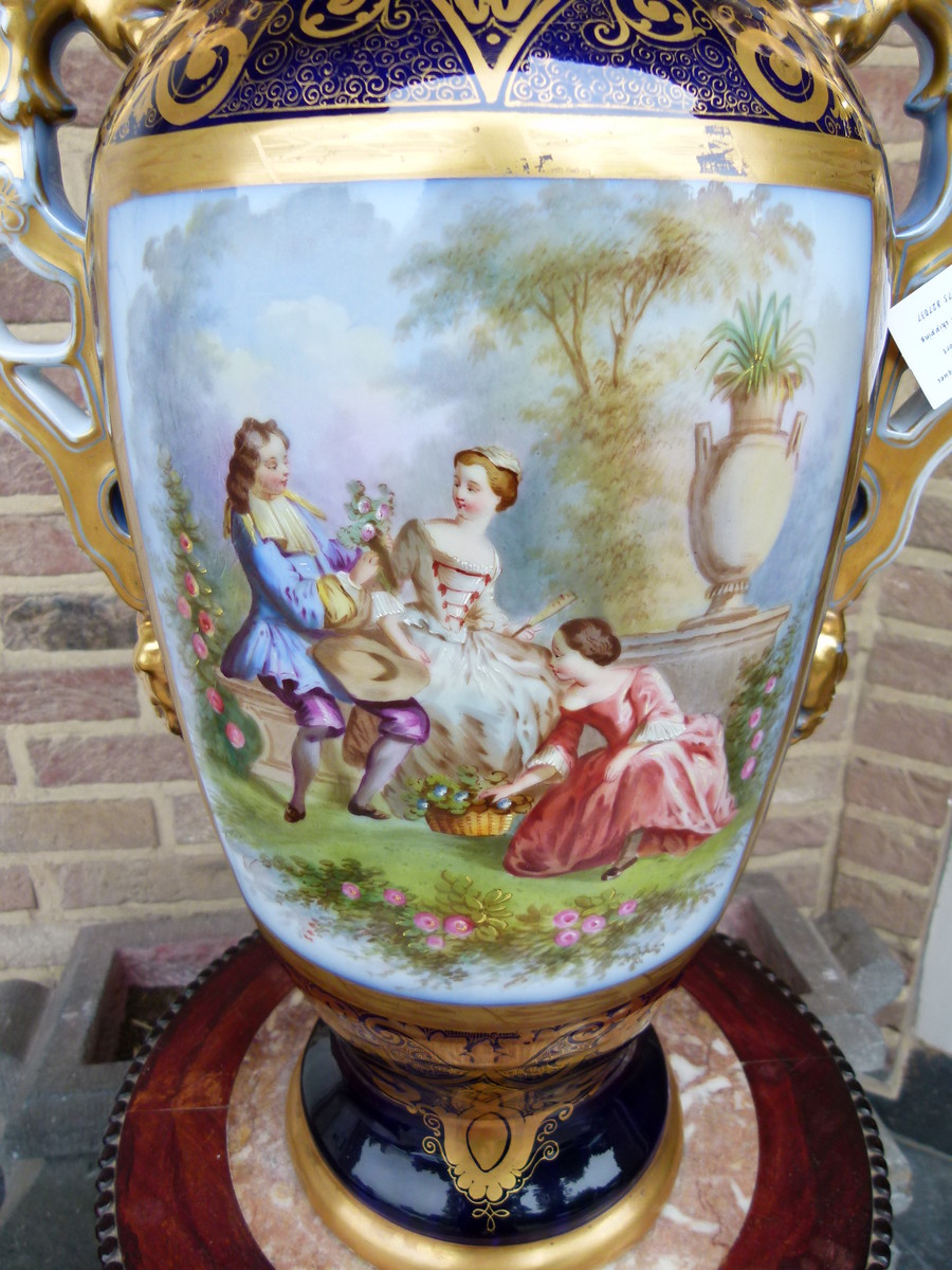 Louis Philippe Vase with romantic scene