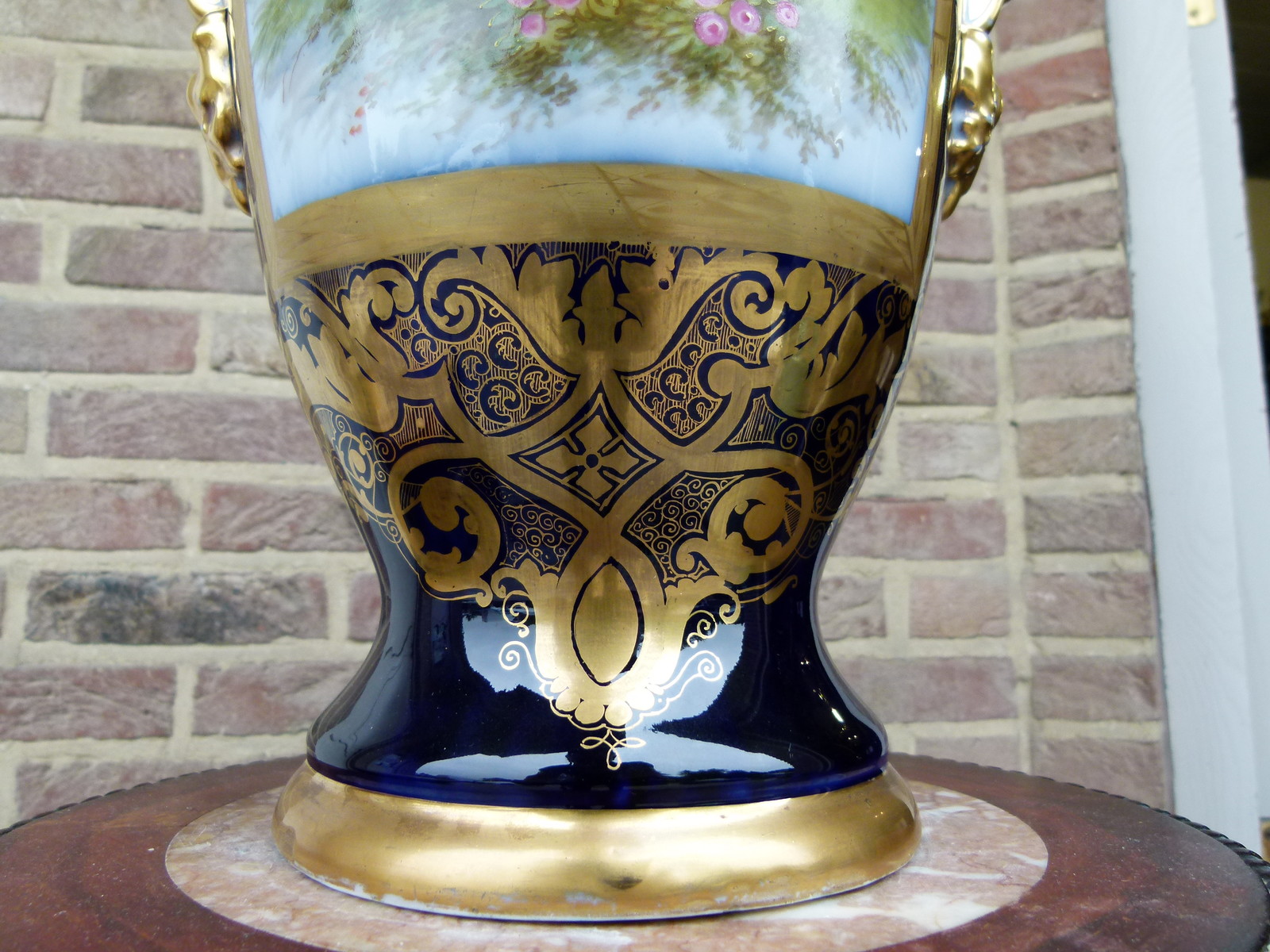 Louis Philippe Vase with romantic scene