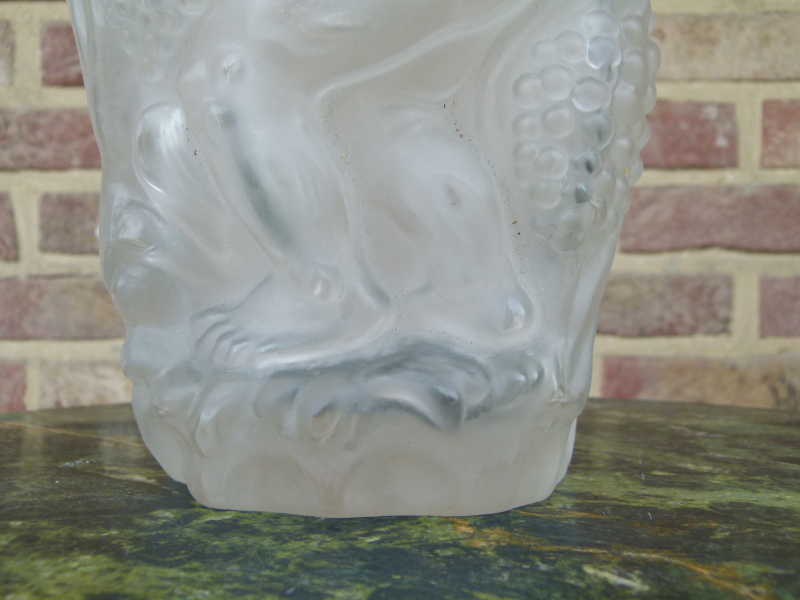 Art-nouveau Opalescent glass vase with putti signed Cros