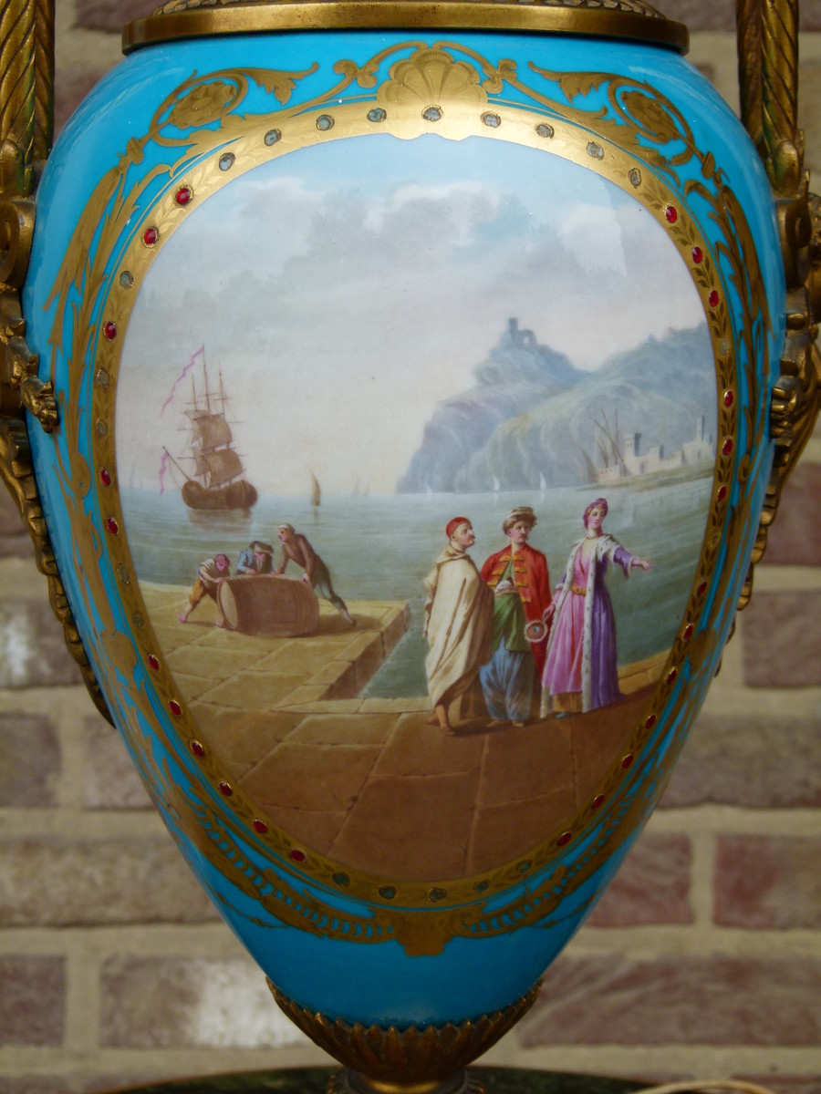 Louis 16 Oil lamp with Sévres porcelain