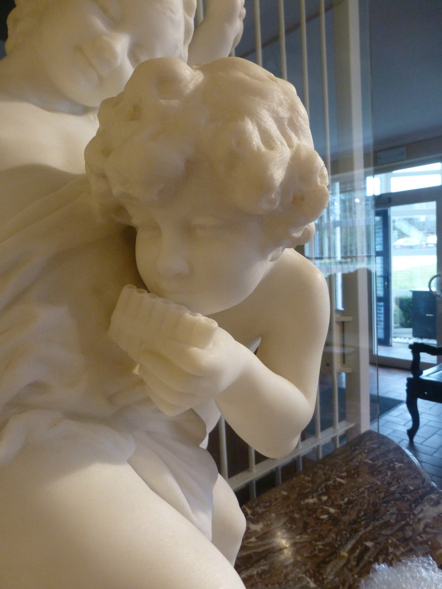 sculpture in marble 
